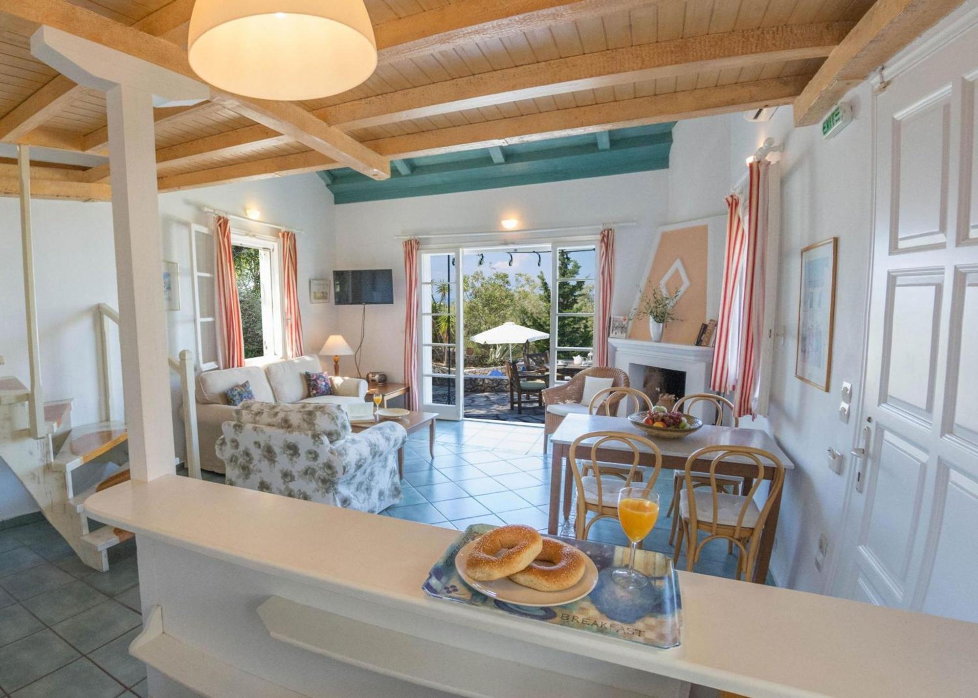 Agios Nikitas Villas Eksteriør billede