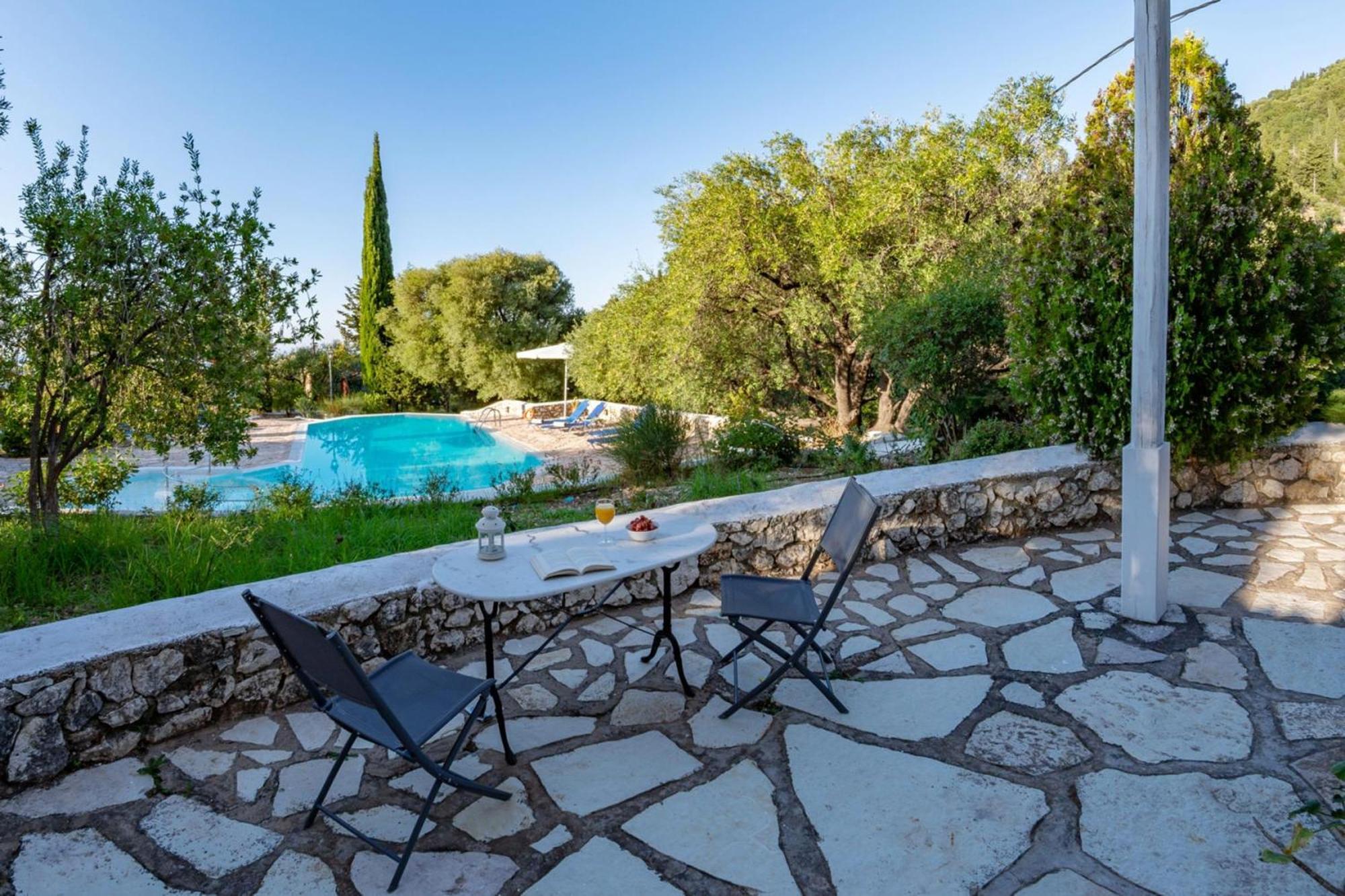 Agios Nikitas Villas Eksteriør billede
